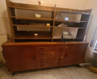Regalo Credenza con scaffali in legno
