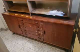 Regalo Credenza con scaffali in legno