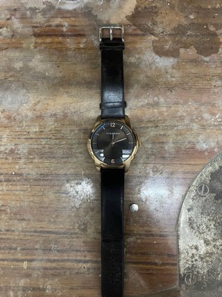 Reloj Viceroy Negro y Dorado