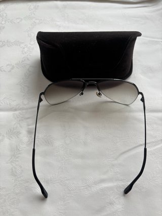 Gafas de sol Tom Ford negras y grises