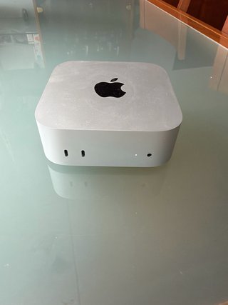 Mac mini M4 Plata