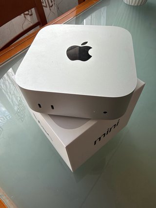 Mac mini M4 Plata