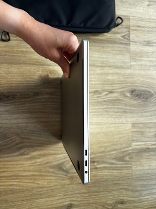 MacBook Pro 13 2018 i5 8GB Touch Bar
