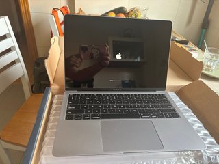 MacBook Air 13 (2019) i5 16GB RAM