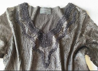 Blusa Negra con Escote en Pico Talla 44