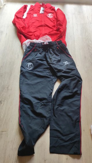 Sevilla FC lote: Chándal+ bolsa+ camisetas+medias