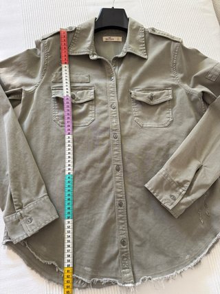 Camisa Hollister verde militar Talla S