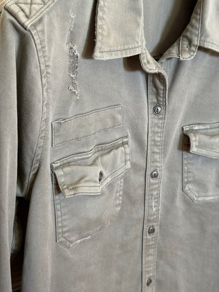 Camisa Hollister verde militar Talla S