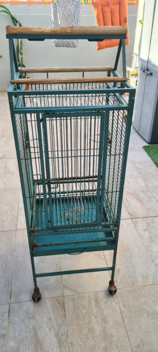 Jaula para Loro con Ruedas