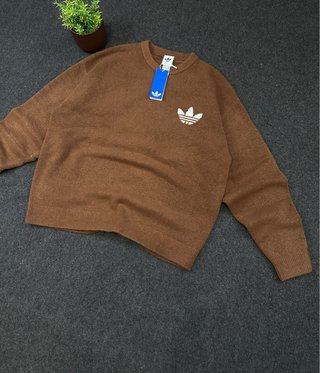 Jersey de punto adidas marrón