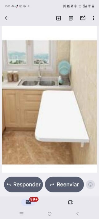 Mesa de comedor blanca de madera