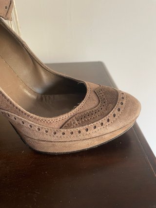 Zapatos de tacón italianos beige