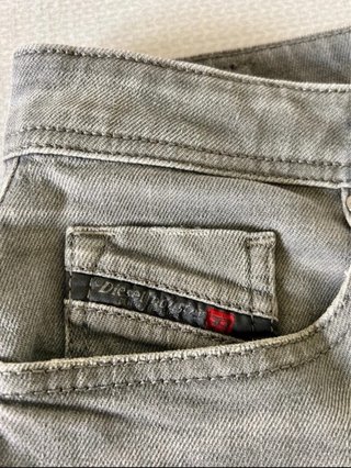 Bermudas Vaqueras Diesel Thoshort Slim W31