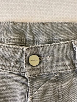 Bermudas Vaqueras Diesel Thoshort Slim W31