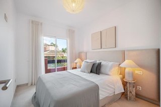 Casa adosada en alquiler en Lomas de Marbella Club en Marbella