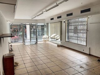 Local comercial en alquiler en Centro en Lucena