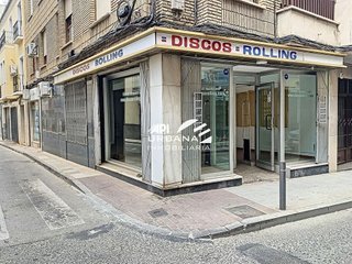 Local comercial en alquiler en Centro en Lucena