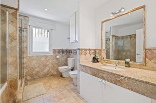 Piso en venta en Lomas de Marbella Club en Marbella