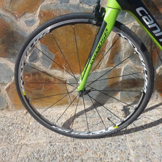 Bicicleta Cannondale Synapse carbono