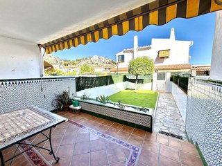 Casa adosada en alquiler en Torre de Benagalbón en Rincón de la Victoria