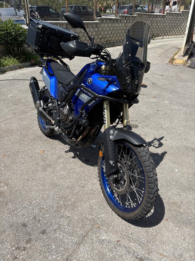 Yamaha Tenere 700 Adventure Acrapovic entero  Baul