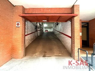 Garaje en alquiler en El Centre en Esplugues de Llobregat