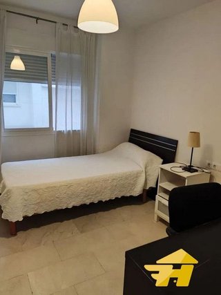 Piso en alquiler en Teatinos en Málaga