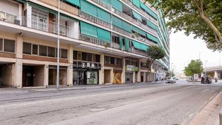Local comercial en alquiler en Artigas - Llefià en Badalona