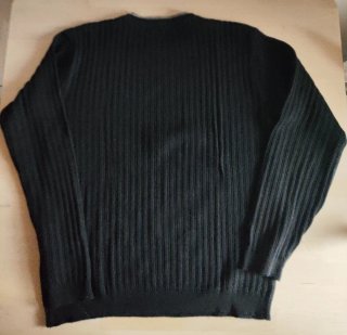 Jersey negro de rayas