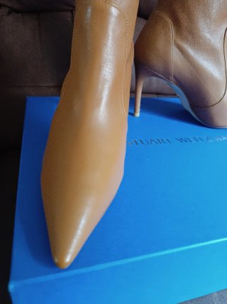 Botines Stuart Weitzman Piel Tacon Aguja Beige
