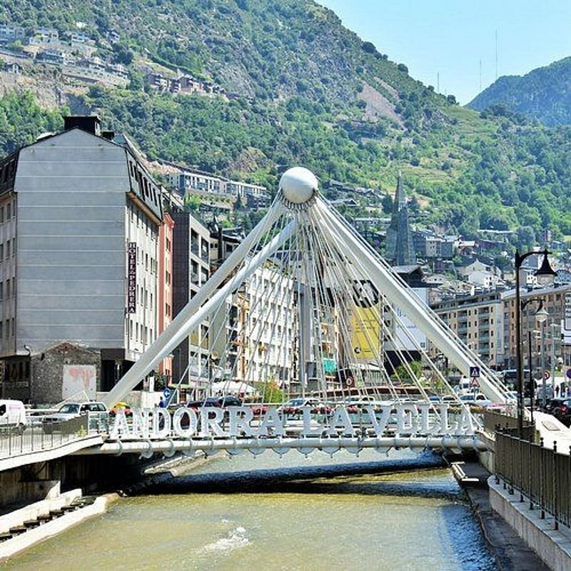 Commercial premises for rent in Andorra la Vella · 5 of 12