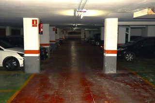 Garaje en venta en La Salut - Lloreda en Badalona
