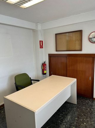 Oficina en alquiler en Os Mallos - San Cristóbal en Coruña (A)