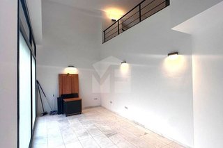 Local comercial en venta en Sant Andreu de Palomar en Barcelona