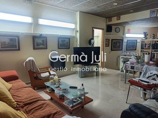 Local comercial en venta en Casagemes - Canyadó en Badalona