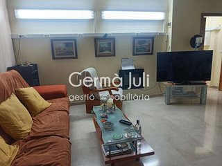 Local comercial en venta en Casagemes - Canyadó en Badalona