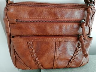 Bolso marrón de piel sintética NUEVO