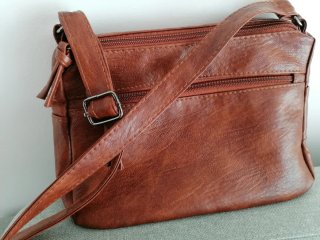 Bolso marrón de piel sintética NUEVO