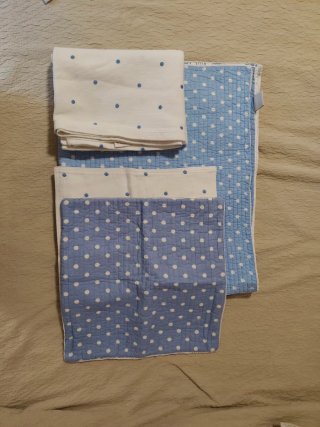 Conjunto completo de sábanas de cuna