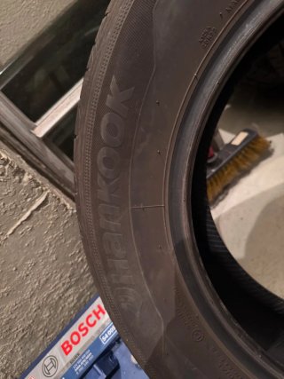 UN Neumático Hankook 215/65R17