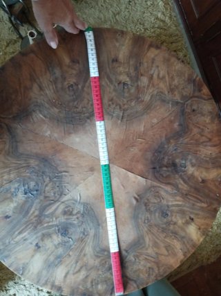 Mesa Redonda de Madera