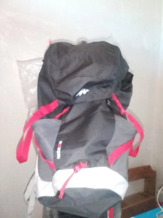 Mochila Quechua Rosa y Negra