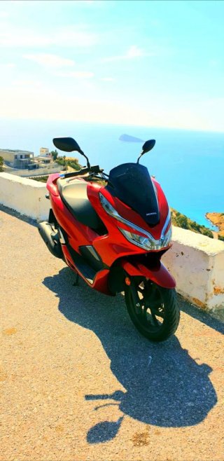 Honda PCX 125 Scooter Roja