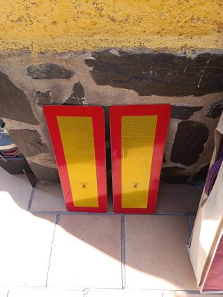 2 Placas de Señalización de Vehículo Largo