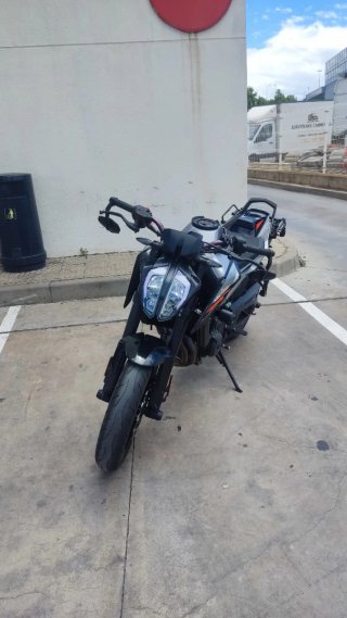 KTM Duke 790 105cv