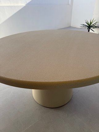 Mesa comedor redonda Mocca microcemento 140cm