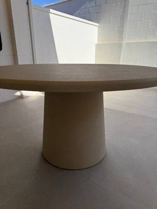 Mesa comedor redonda Mocca microcemento 140cm