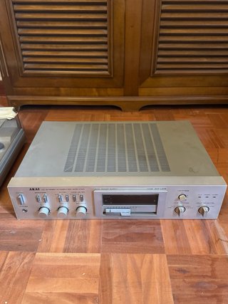 Amplificador Estéreo Vintage Akai AM-U02