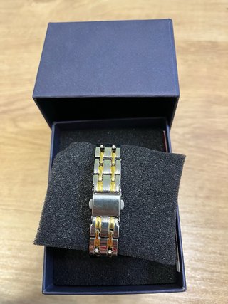 Relojes de pulsera para mujer y hombre
