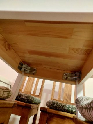 Mesa de comedor Ikea madera y blanca